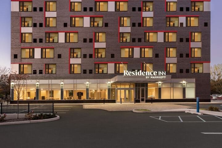 Hotel 2 of 40