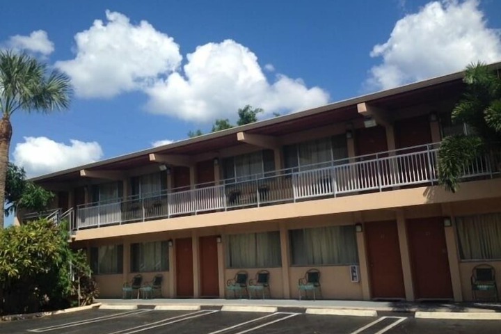 Property Grounds 22 of 24