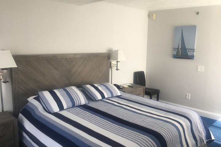Room 48 of 69
