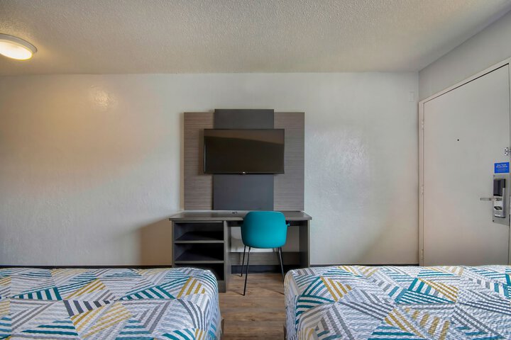Room 37 of 53