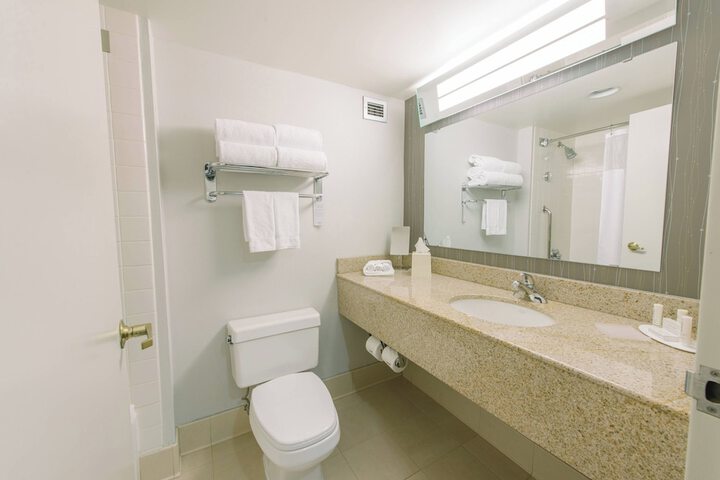 Courtyard by Marriott Nashua