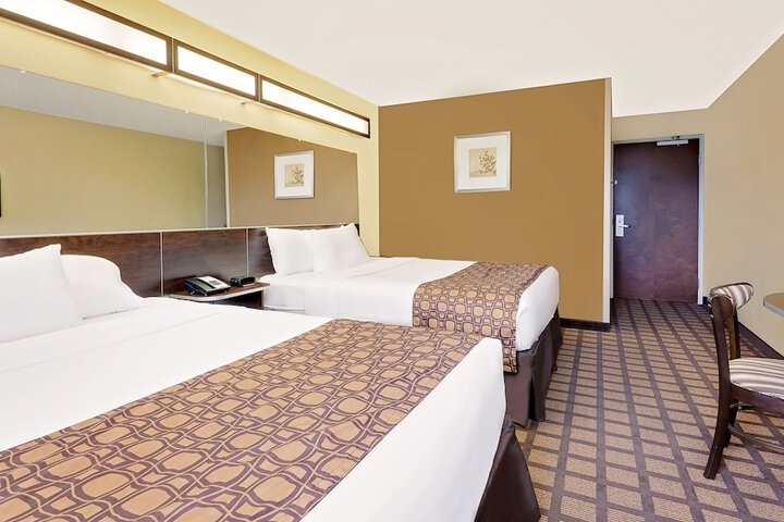 Room 17 of 35
