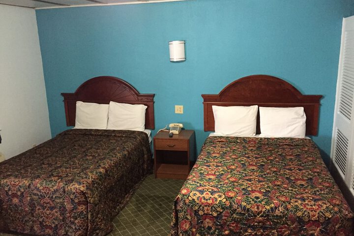 Room 30 of 33