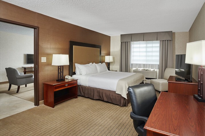 Room 41 of 70