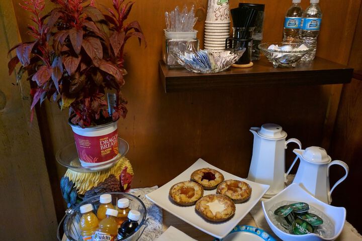 Breakfast/Coffee Service 30 of 53