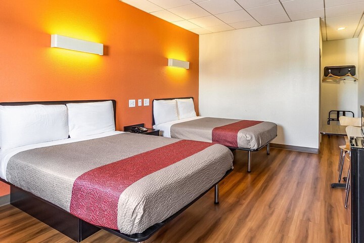 Motel 6 Elizabeth NJ - Newark Liberty Intl Airport