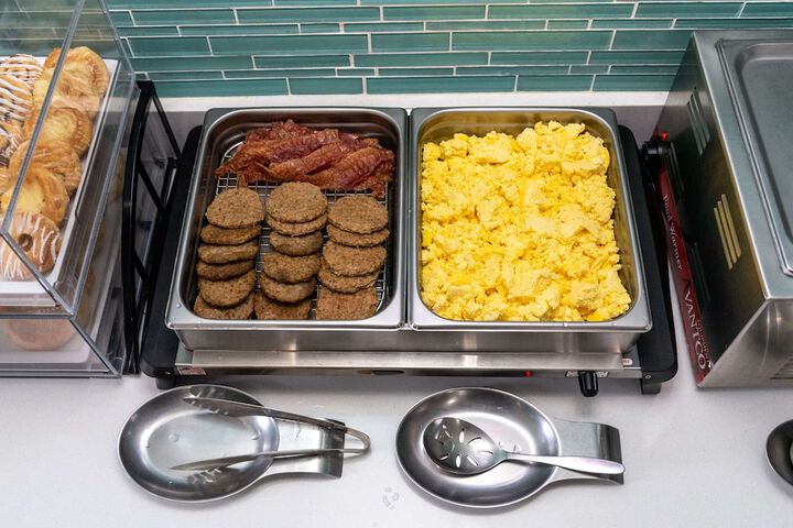 Breakfast/Coffee Service 45 of 51