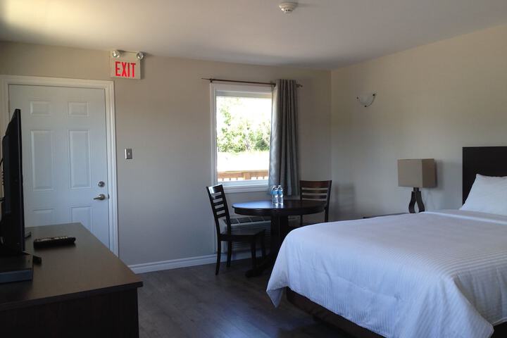 Room 18 of 26
