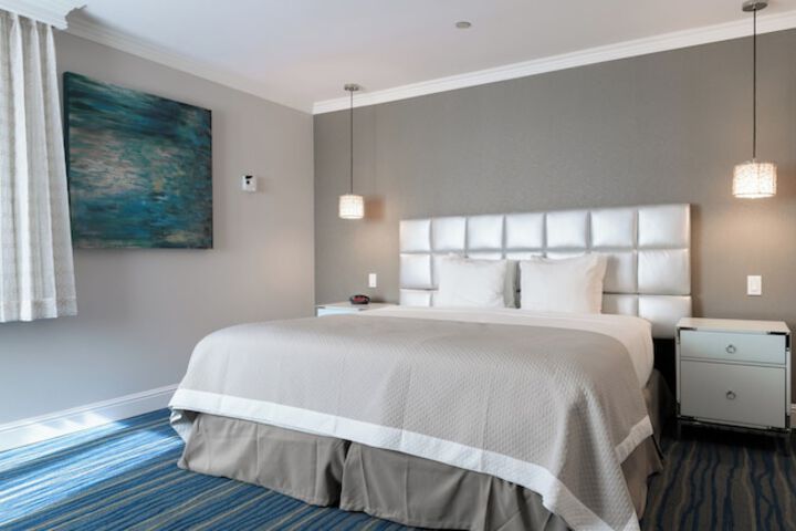 Room 25 of 29