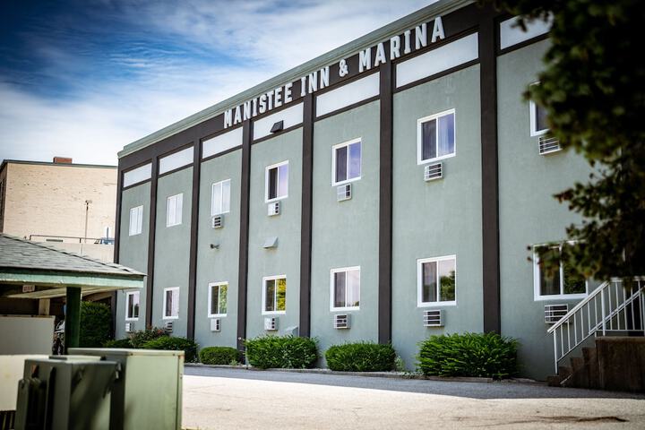 Manistee Inn & Marina