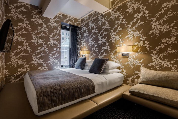 Room 28 of 42