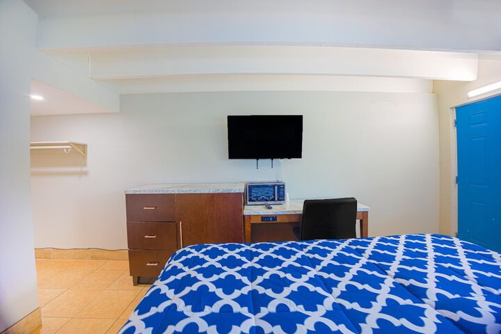 Room 40 of 65