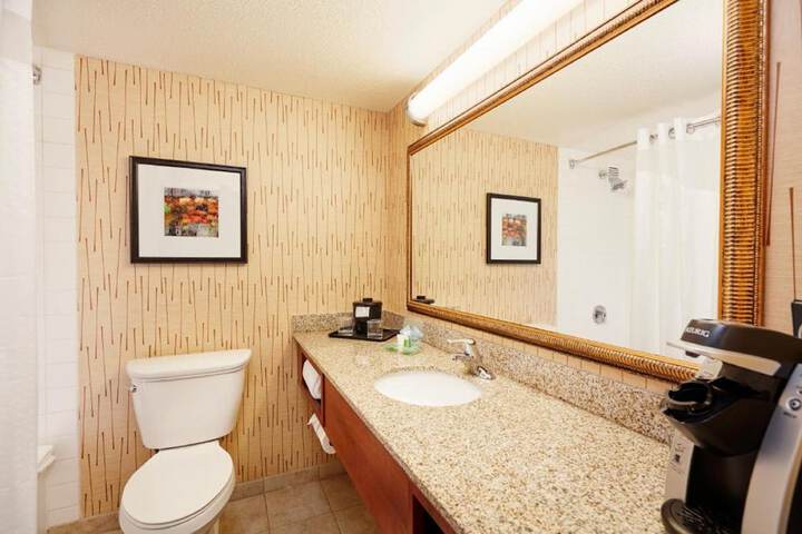 Holiday Inn Cincinnati Airport by IHG