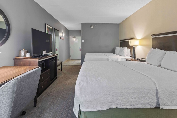 Room 20 of 34