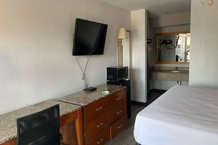Motel 6 Laurel MS