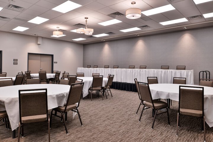 Country Inn & Suites by Radisson Ft. Atkinson, WI