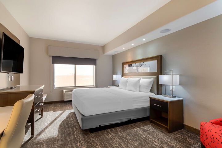 Room 32 of 44