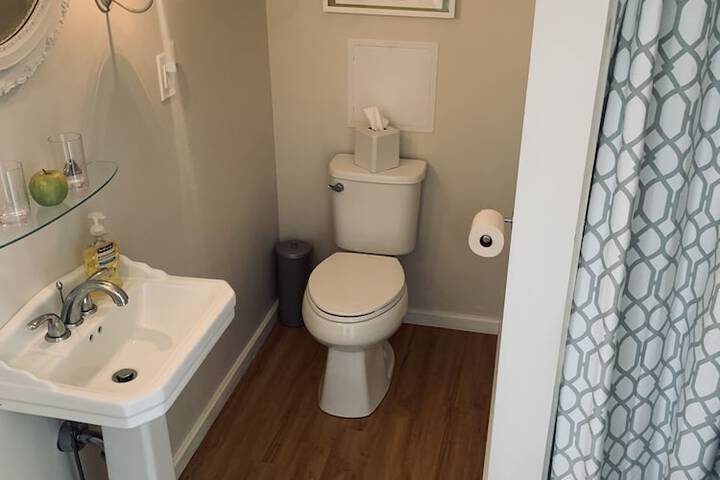 Room 52 of 65