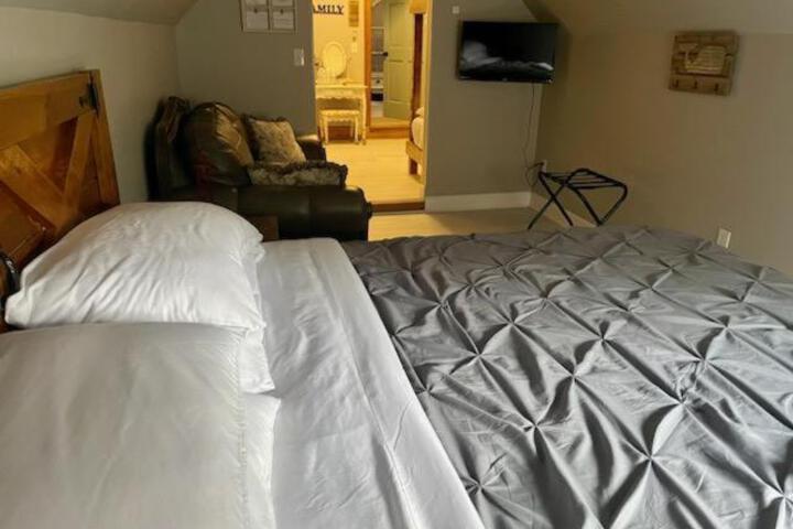 The Manor at Becks Lake