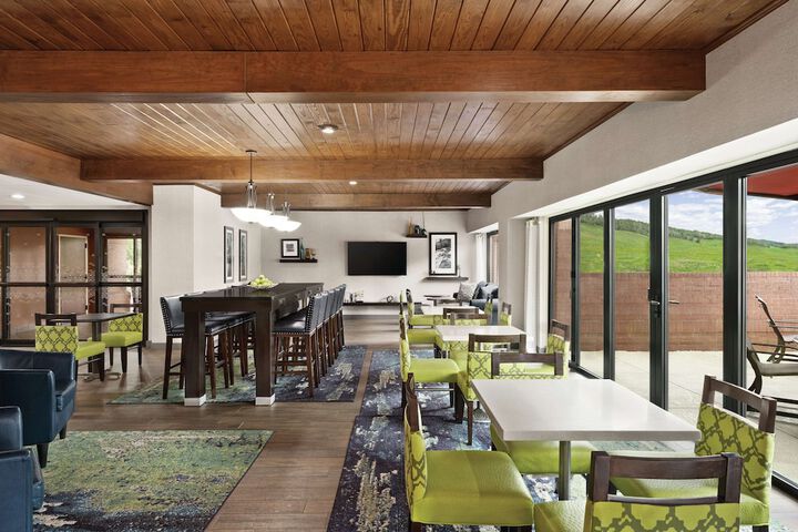 Hotel Interior 12 of 40
