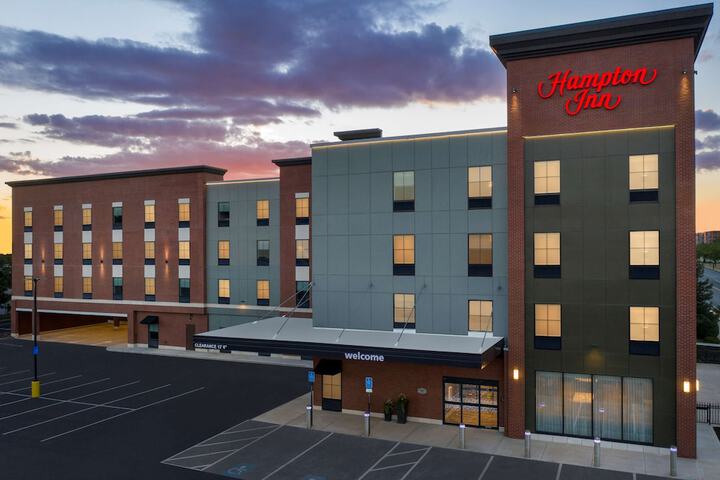 Hotel 3 of 28