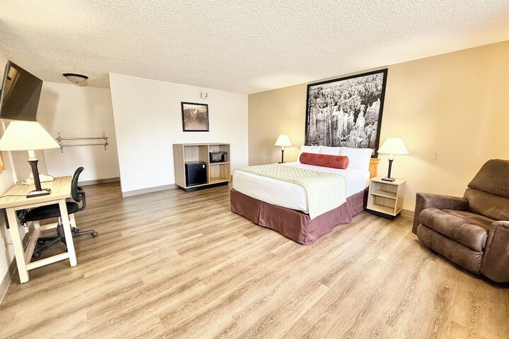 Room 13 of 22