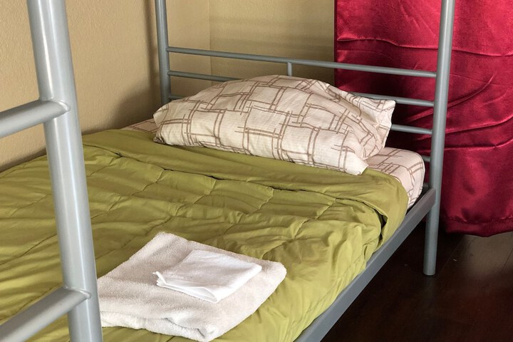 Room 26 of 74