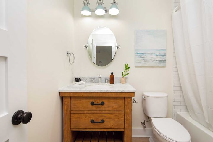 Sawyer by Avantstay Stunning Isle of Palms Home w / Pool!