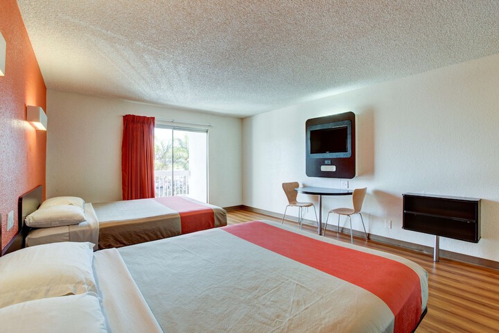 Room 20 of 23
