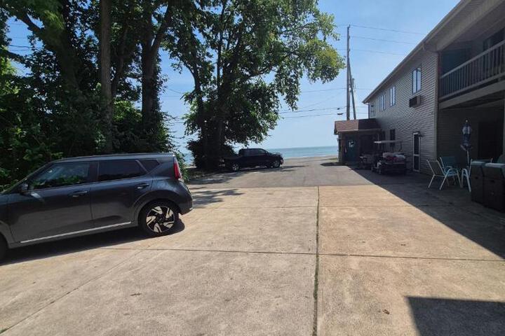 Lake Point Motel