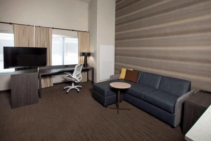 Room 13 of 29