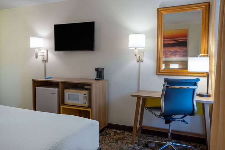 Room 31 of 41