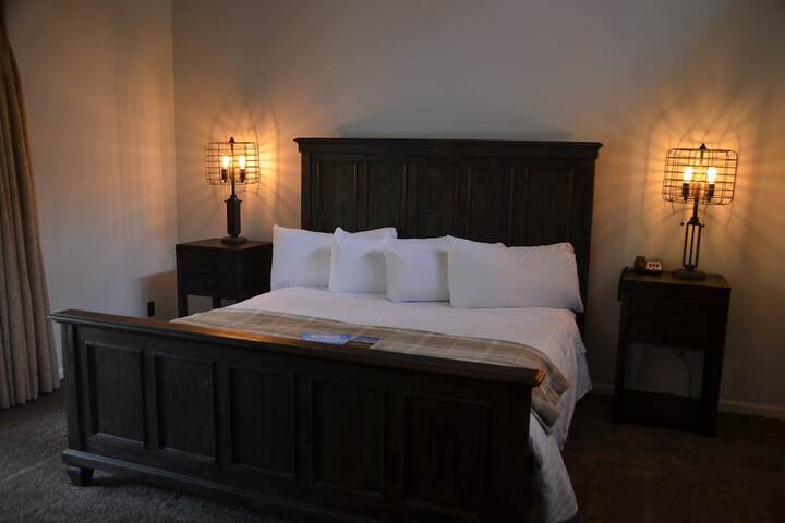 Room 13 of 66