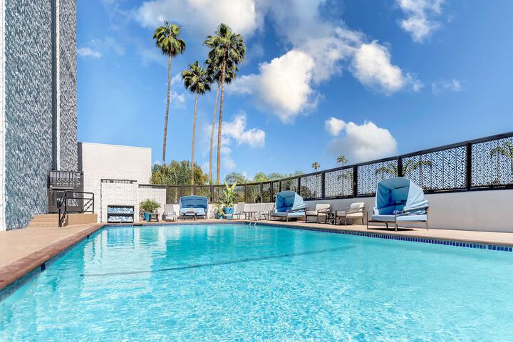 Pool 4 of 49