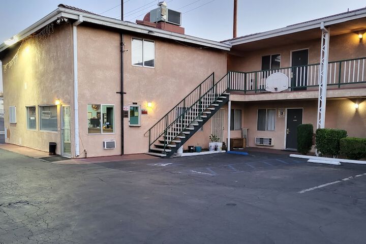 Hotel 4 of 33