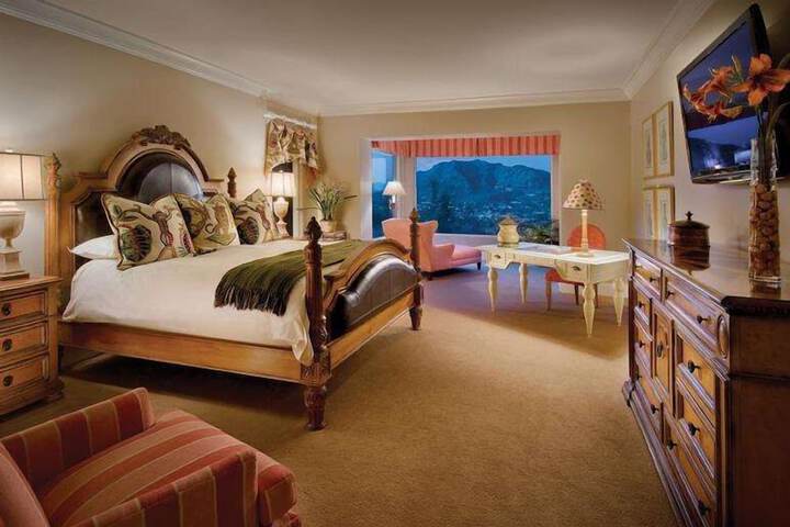 Room 53 of 122