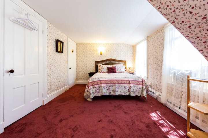 Room 8 of 41