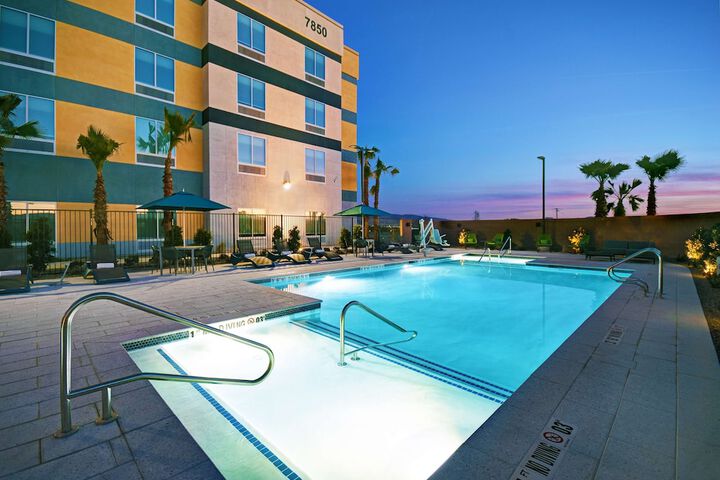 Pool 12 of 51