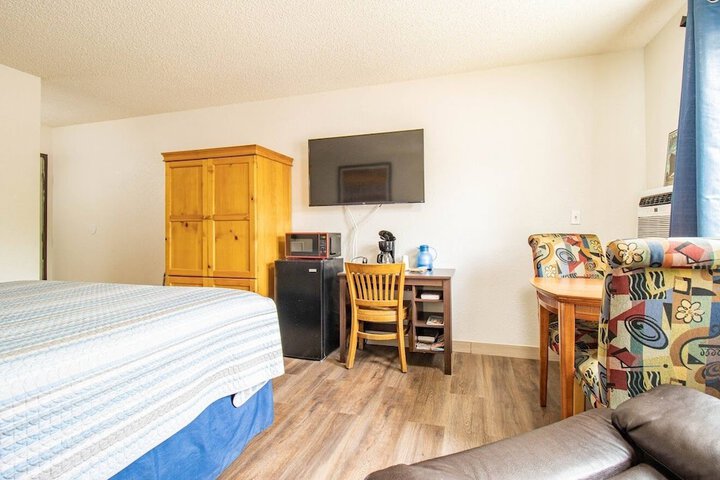 Room 32 of 45