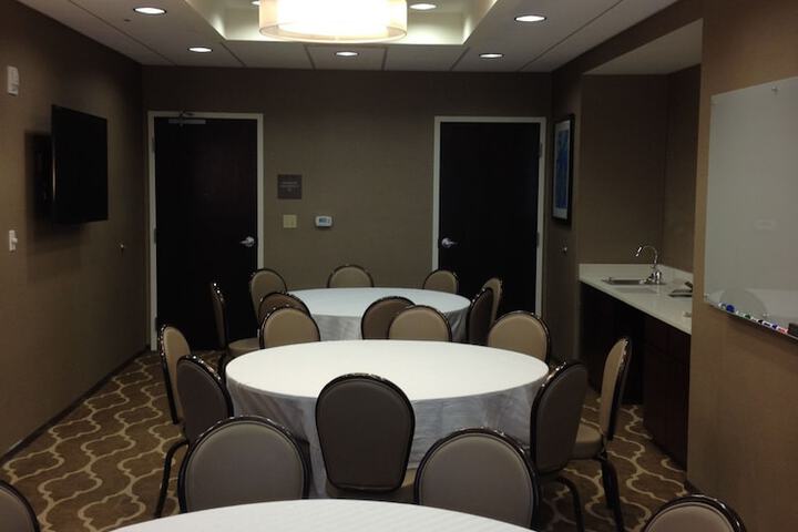 Comfort Suites Youngstown North