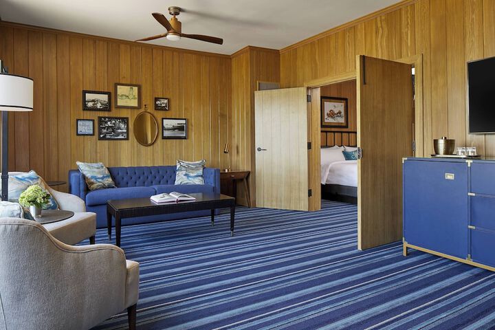 Room 114 of 153
