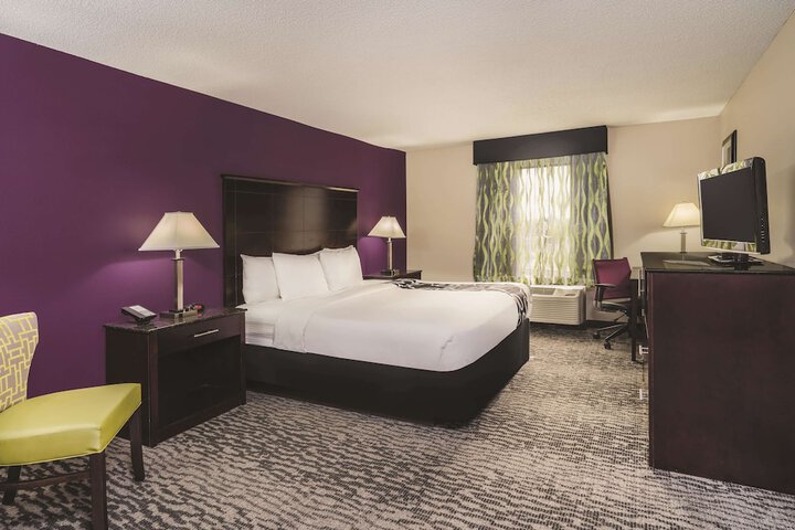Room 15 of 35