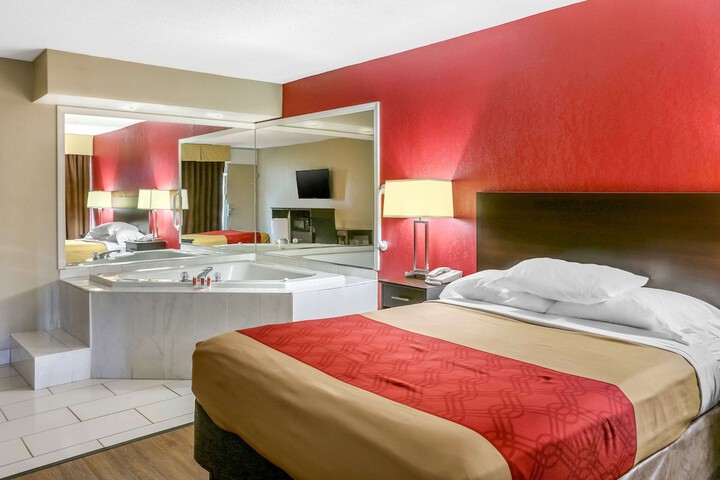 Room 20 of 31