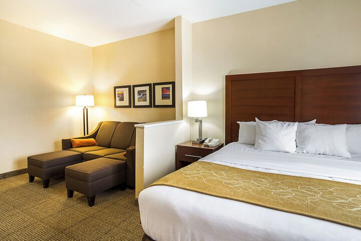 Comfort Suites Twinsburg