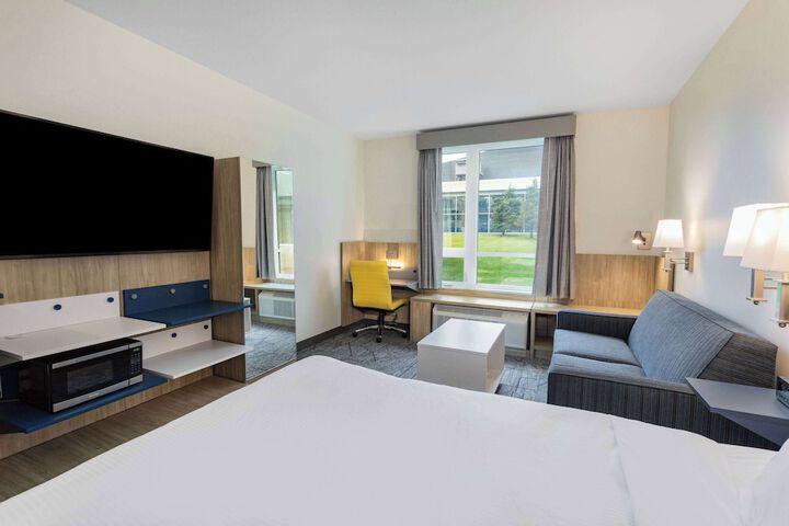 Room 14 of 42