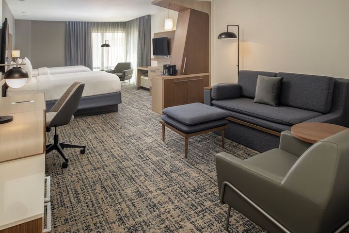 Courtyard by Marriott Houston City Place