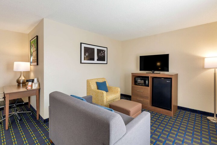 Room 20 of 43