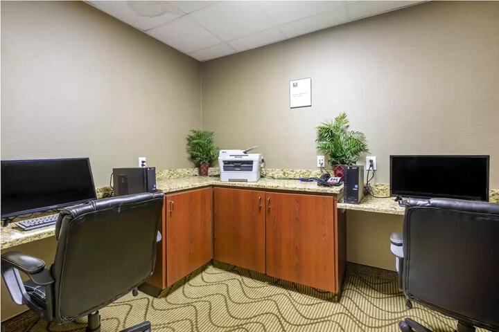 Comfort Inn & Suites Peachtree Corners
