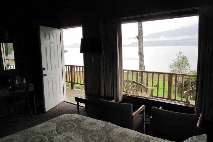 Room 65 of 154