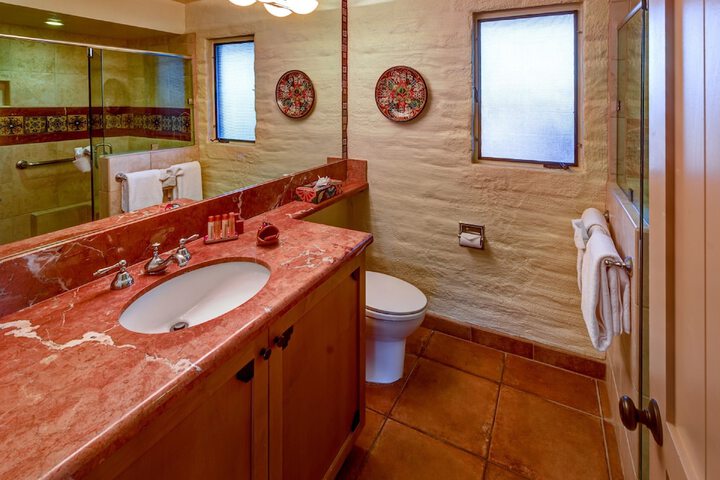 Hacienda Del Sol Guest Ranch Resort